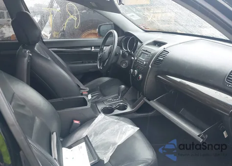 2013 Kia Sorento Lx V6 z USA, uszkodzony, nr VIN 5XYKT4A2XDG315699